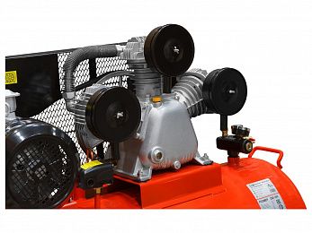 Компрессор HDC HD-A203 ременной (900 л/мин, 10 атм, ременной, масляный, ресив. 200 л, 380 В, 6.50 кВт) (HDC Equipment) Компрессор HDC HD-A203 ременной (900 л/мин, 10 атм, ременной, масляный, ресив. 200 л, 380 В, 6.50 кВт) (HDC Equipment)